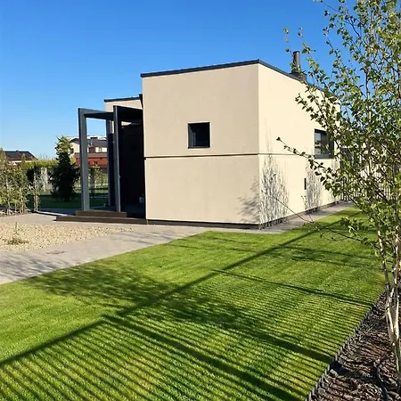 Pirtis Su Nakvyne Dviem 3* Каунас